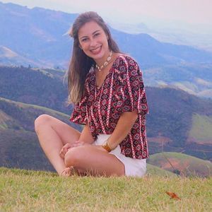 Meet your Posher, Stefany